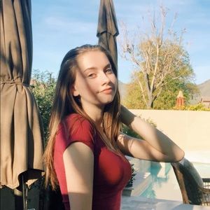 Meet your Posher, Eva